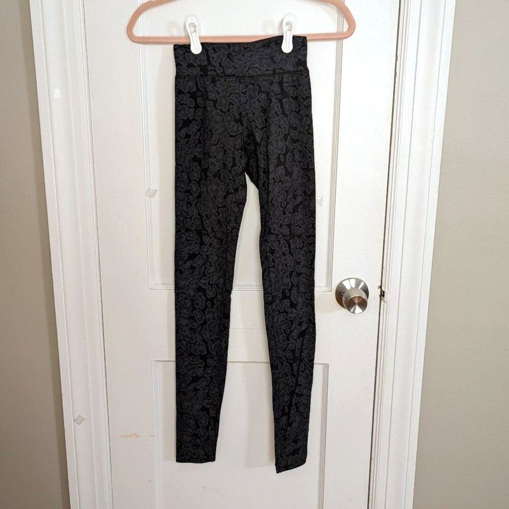 LAmade | Black Floral Athletic Performance Leggings Size Extra Small